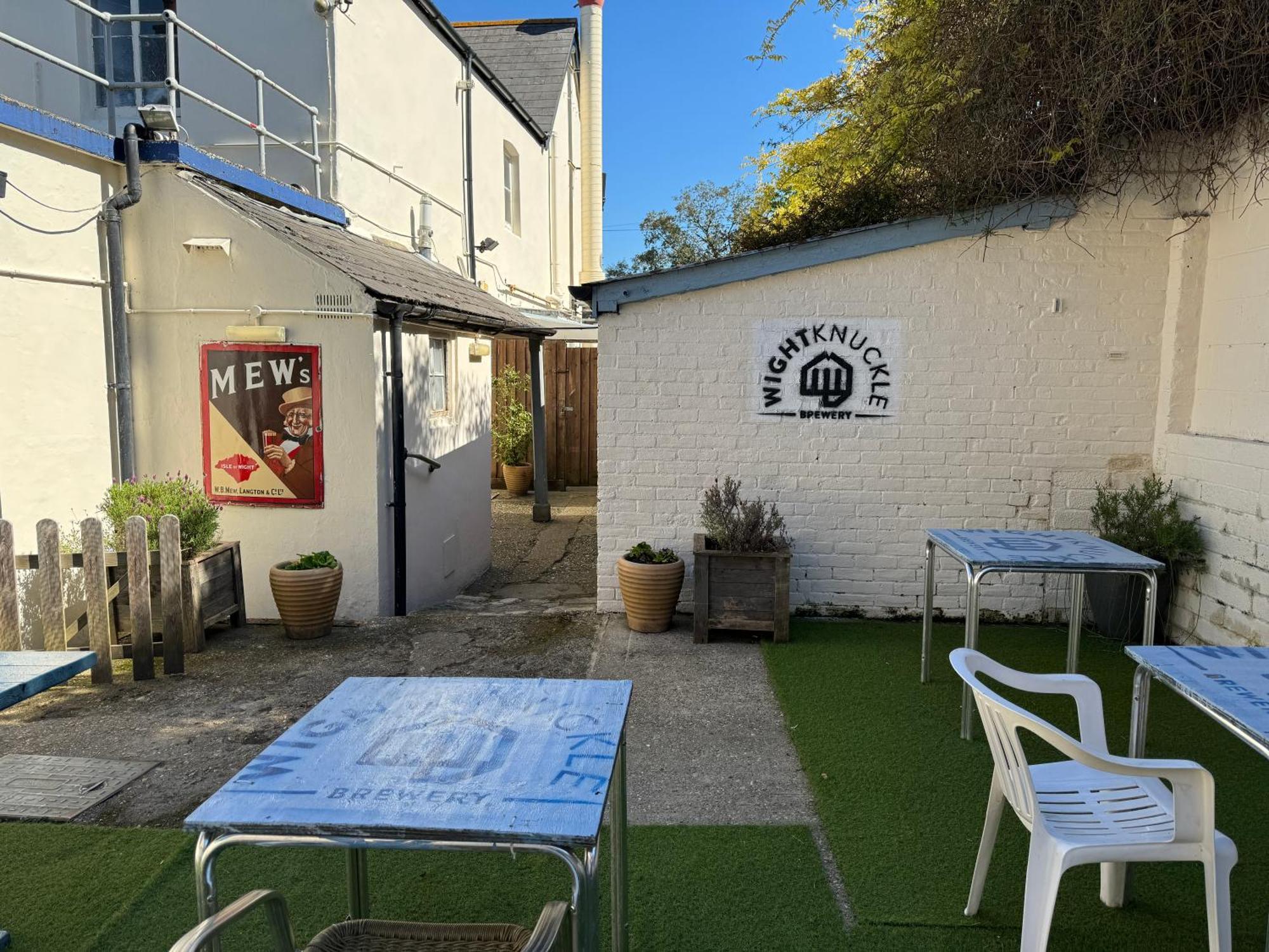The Pilot Boat Inn, Isle Of Wight Bembridge Exterior photo